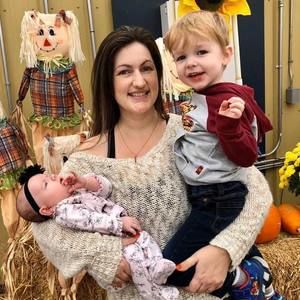 Meet your Posher, Larissa